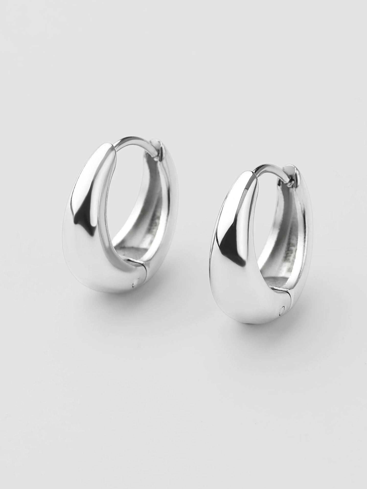 Brincos aro Kaia grosso prateados L 19mm