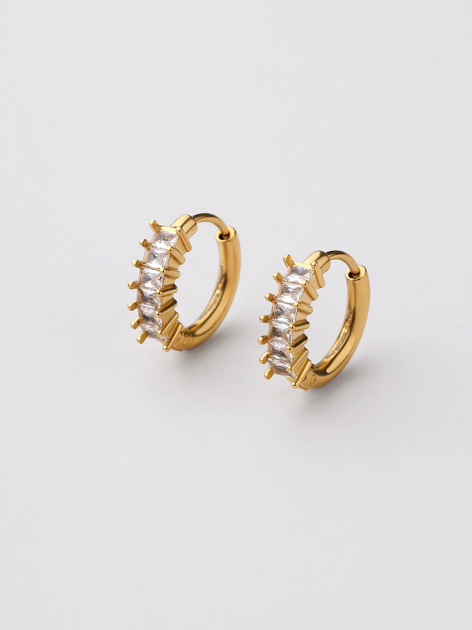 Brincos Renya Zircónias Dourado Elegante