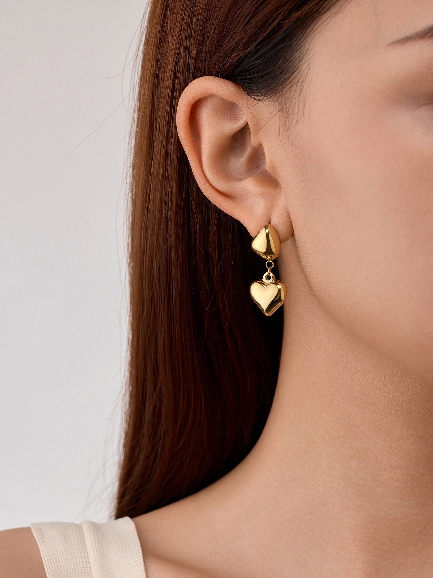 Brincos Pendentes Coração Taela Dourado