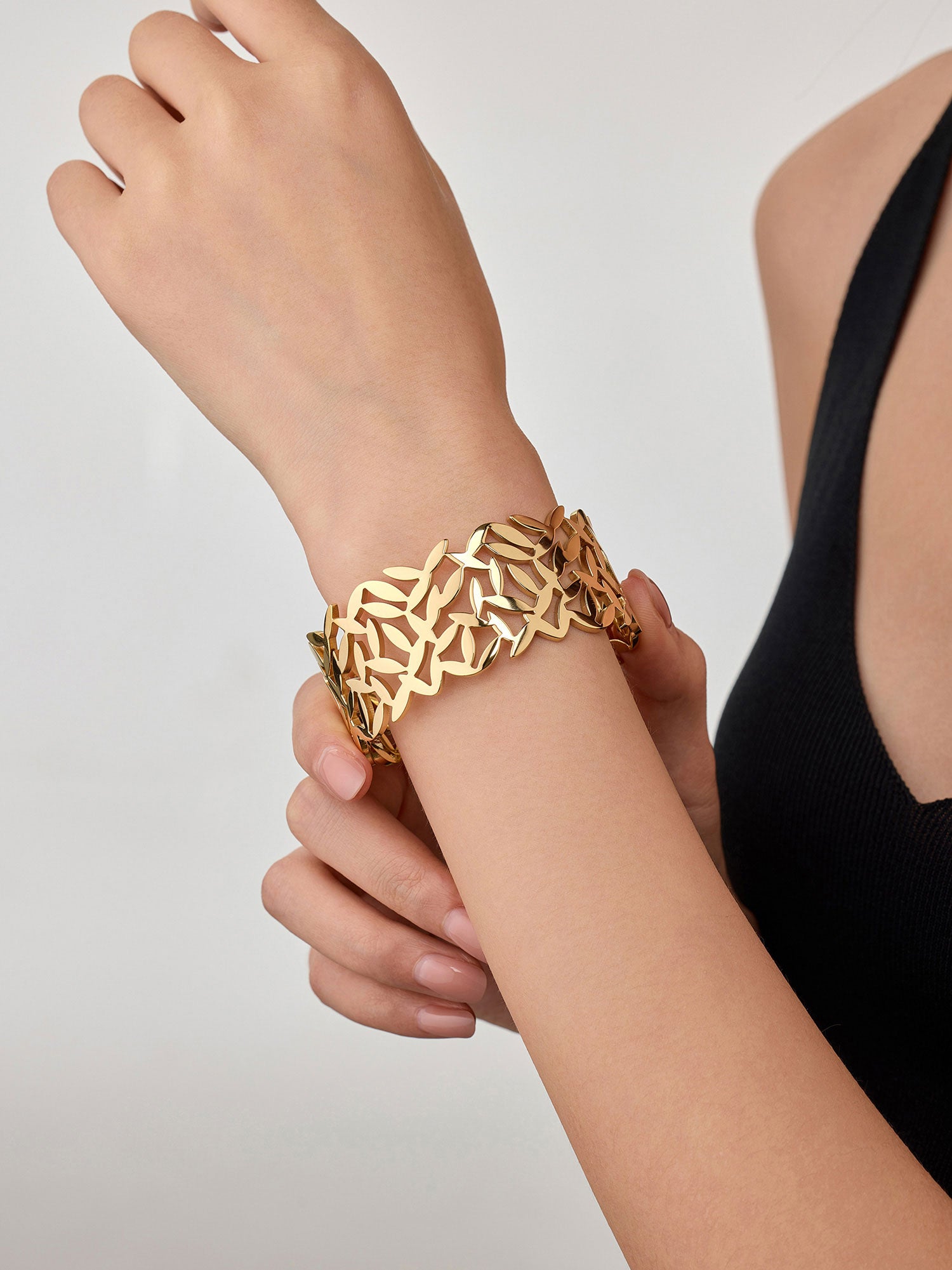 Braceletes Astra Pulseira Aberta Dourado