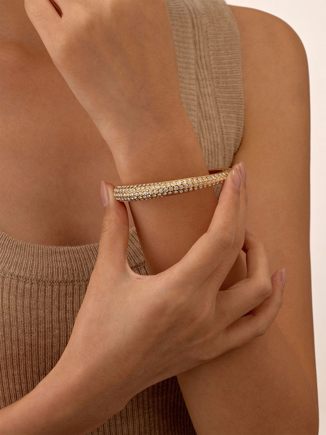 Bracelete Dovira Zircónias Dourada