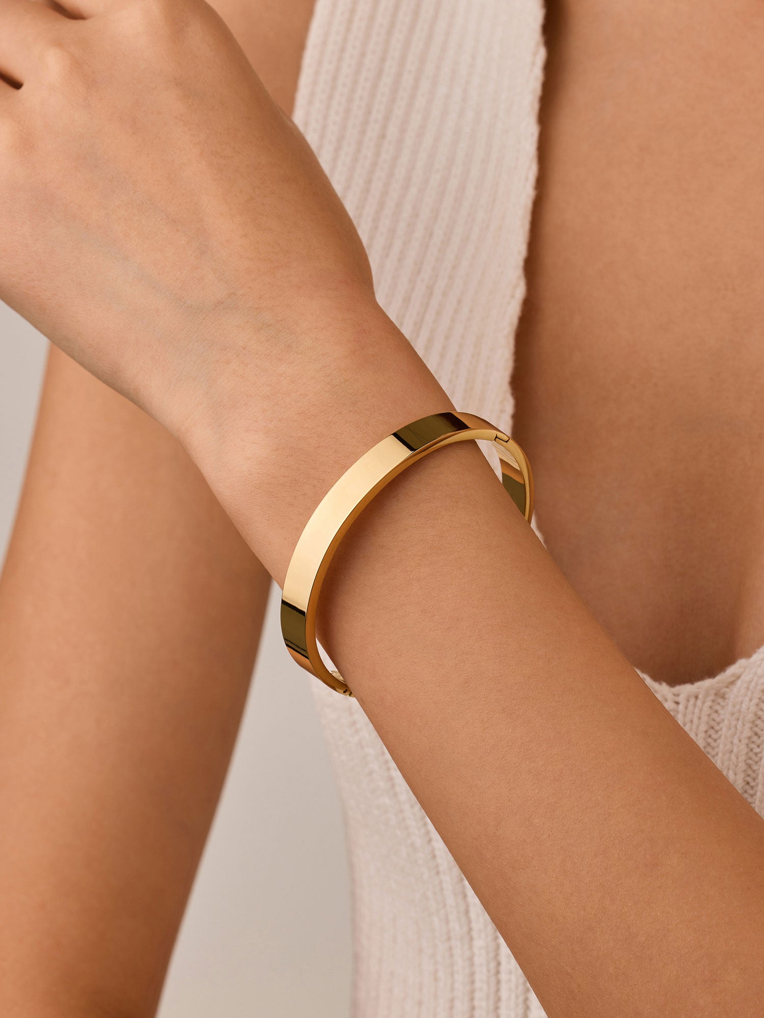 Bracelete liso Dourado