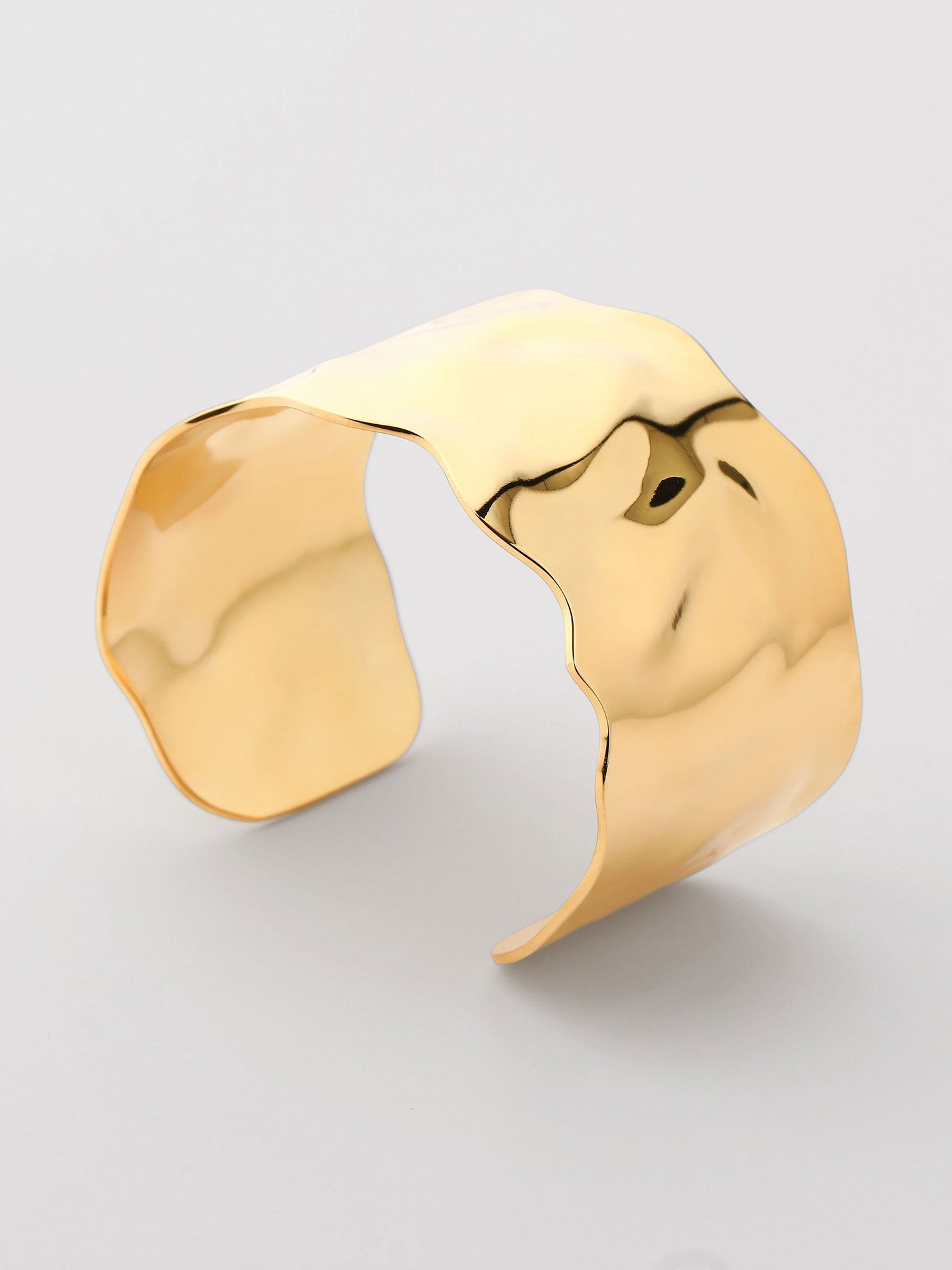 Bracelete plano com ondas Dourado