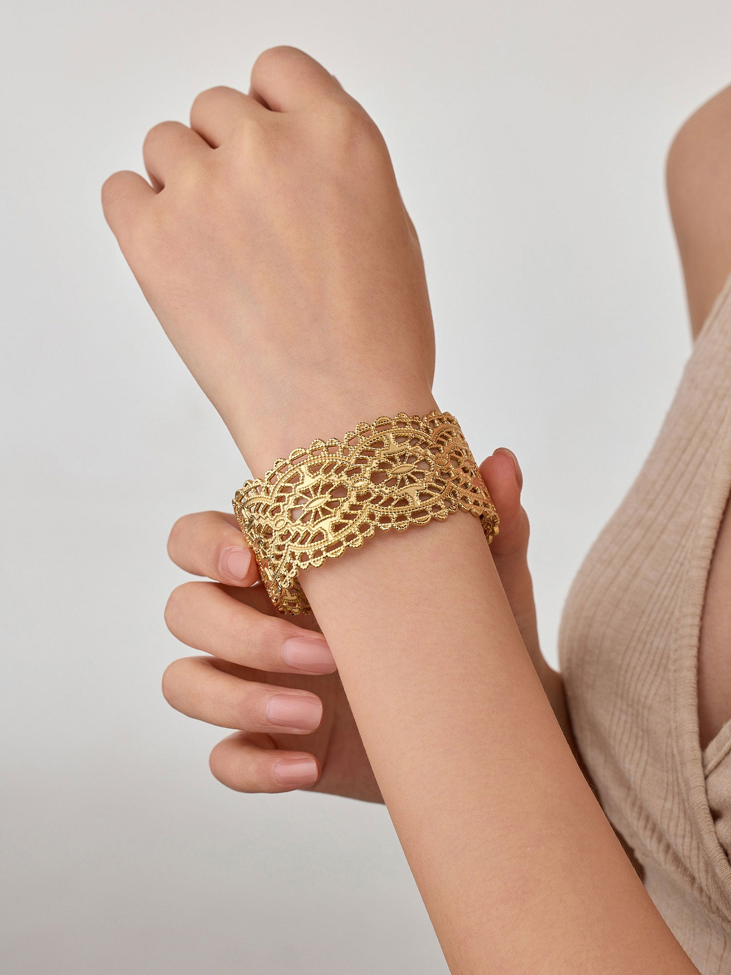 Braceletes Lumina Aberta Larga Dourado