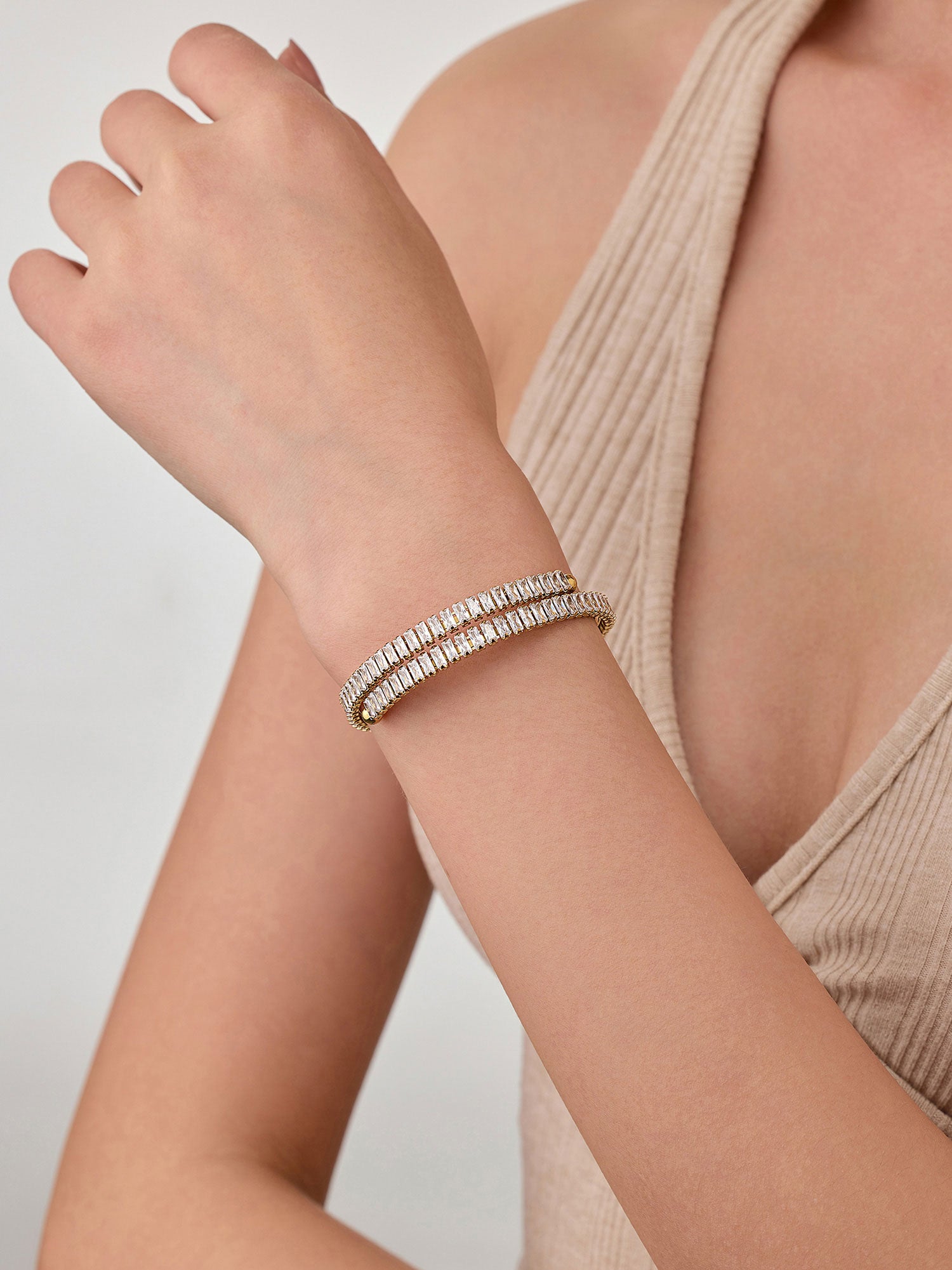 Bracelete Enza com zircónia dourado pedra grande