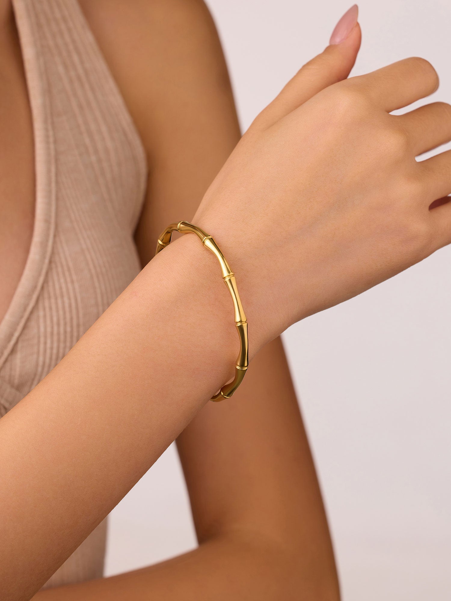 Bracelete tipo Bambú aberto Dourado