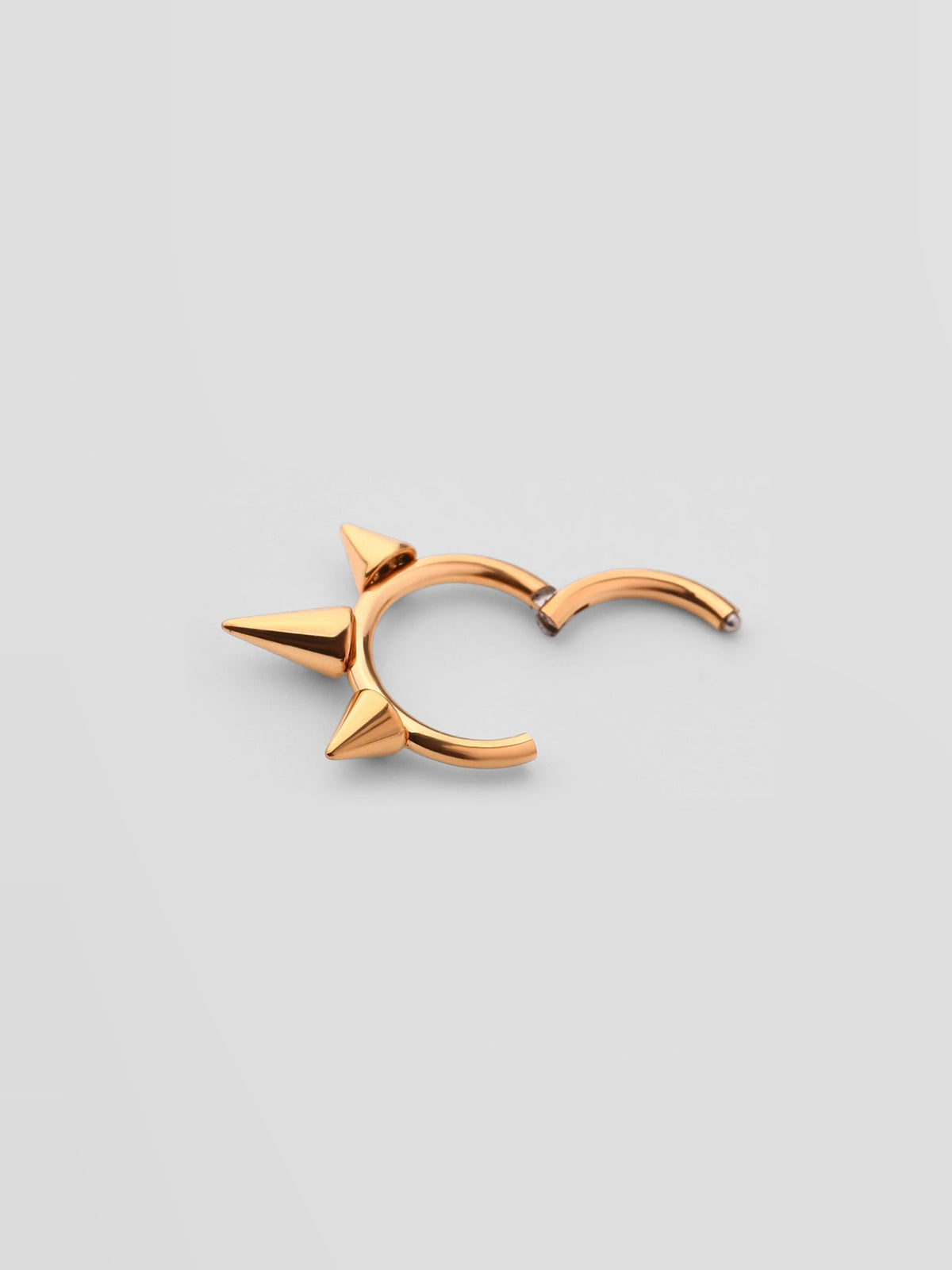 Piercing de Orelha Kira Dourado